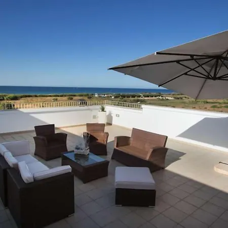 Gigli Salento Szálloda 3*