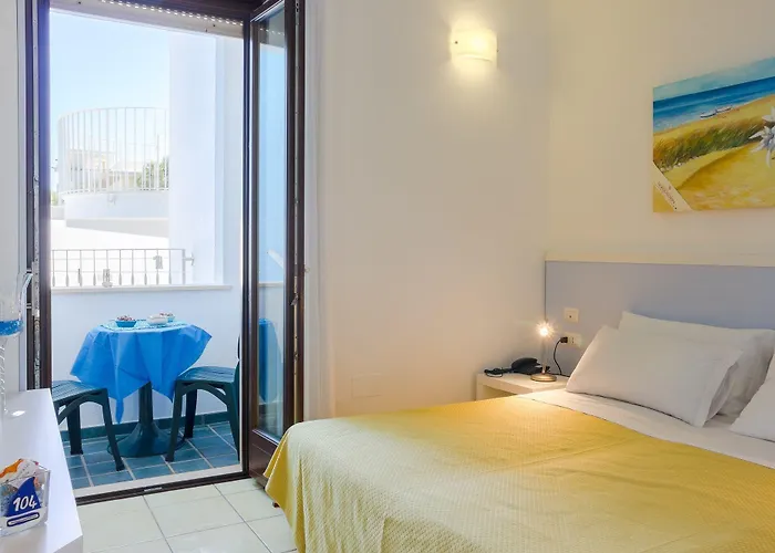 ホテル Gigli Salento 3*